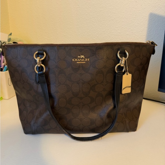 Coach Handbags - Coach bag